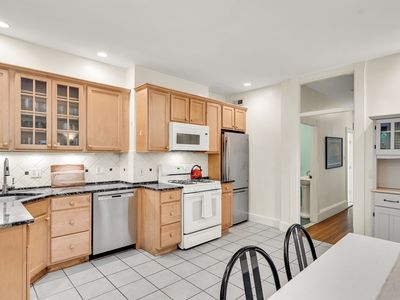 124 Chestnut St #1