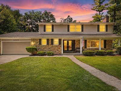 3229 Delevan Dr