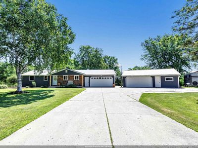 7345 Lemke Dr