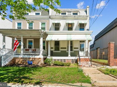 1026 Irving St NE