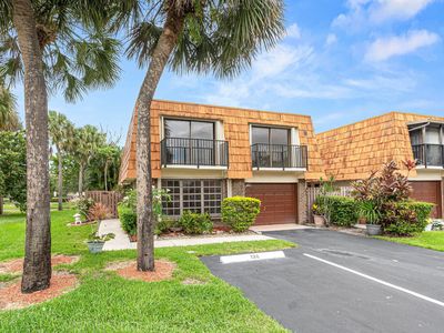 8321 S Coral Circle