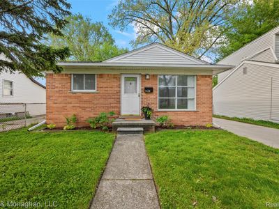 Property at 1434 E Woodruff Ave, Hazel Park, MI