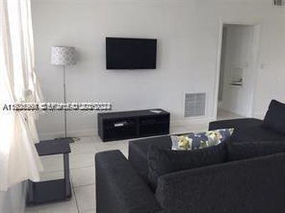 250 S Shore Dr APT 5