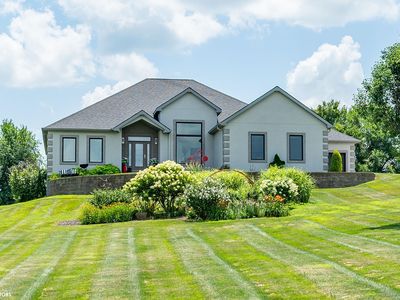 8248 Buchanan Trl