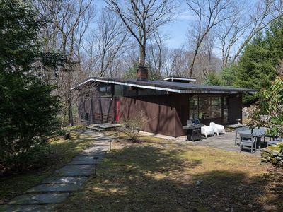 42 Peacock Farm Rd