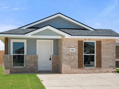 2003 Tractor Ave