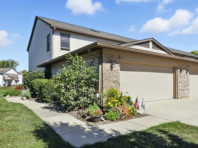 9232 Backwater Dr