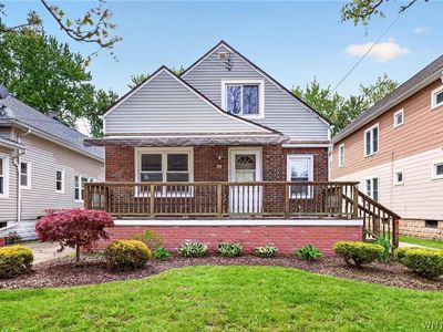 77 Whitfield Ave