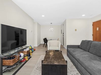 251 Rock St APT B4