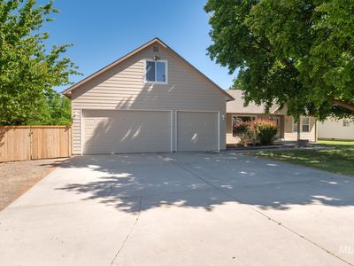 2345 Center Ave