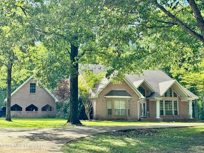 621 S Springlake Cir