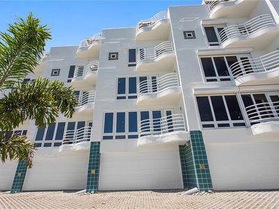 4950 Bayshore Blvd APT 25D
