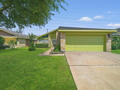 Property at 10723 Emery Dr, Houston, TX