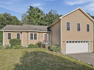 Property at 251 Pleasantdale Rd, Rutland, MA