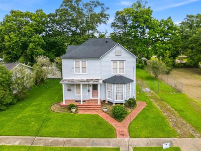 306 W Nezpique St