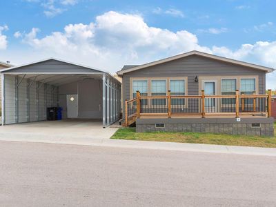 1717.3 E Philadelphia St