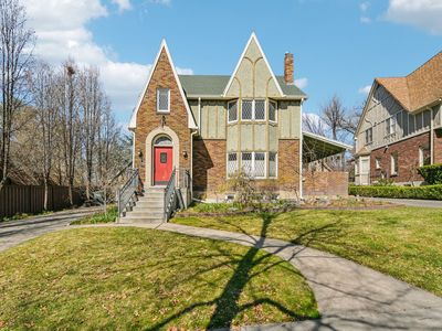 1345 E Princeton Ave