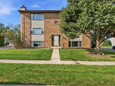 1056 Manchester Ct APT F