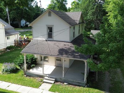 116 W 4th St