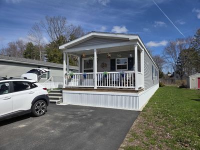 5 Colonial Drive