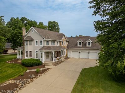 1015 Cambridge Ct NE