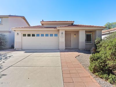 332 E River Birch Pl