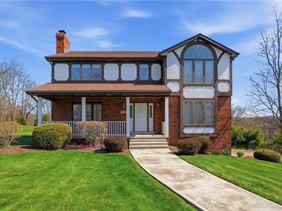711 Montclair Dr