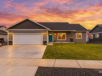 1438 Horizon Ct