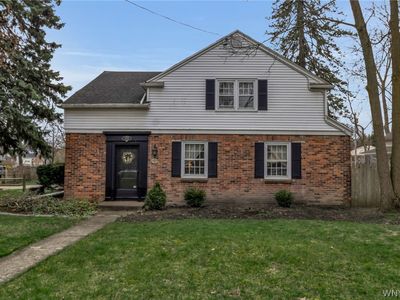 4265 Main St