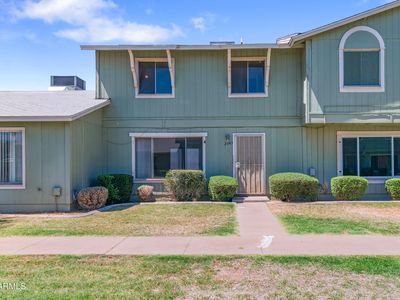 2643 W WOLF Street