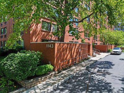 1143 S Plymouth Ct APT 120