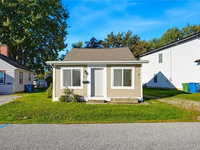 Property at 452 Campers Dr, Eastlake, OH