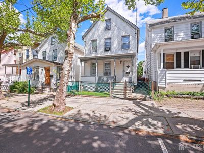 448 Mechanic St
