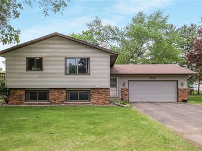 2832 East Wellington Drive