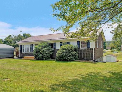 5800 William Dr