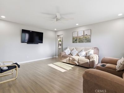 5535 Ackerfield Ave Unit 28