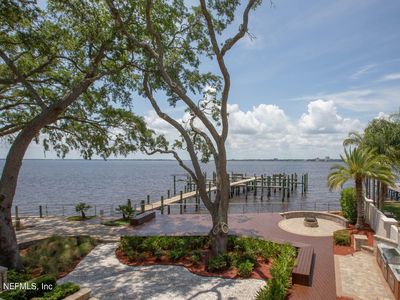 1616 RIVER Road #105