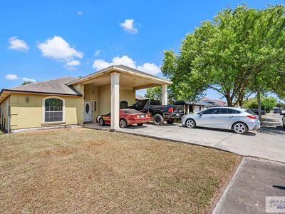 806 Daffodil Dr