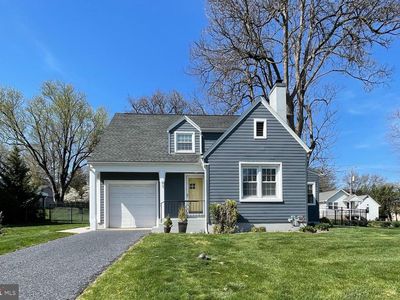 43 W Governor Rd