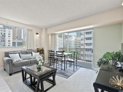2440 Kuhio Ave APT 501