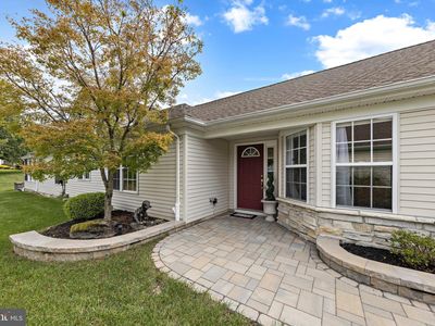 21 Schoolhouse Ln