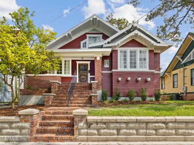 2227 HERSCHEL Street