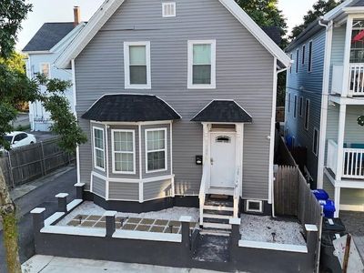 124 River Ave