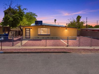 10 E Corona Rd