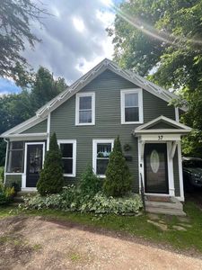 37 W Church St