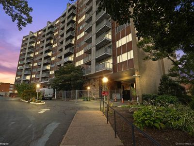 30 Woodland Street APT 5H