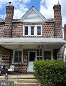 215 E Clinton Ave