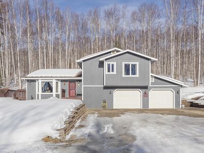 865 Redpoll Ln