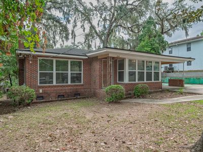 1525 S Carrie Pittman Meek St