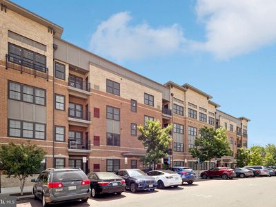 2907 Bleeker St #3-404